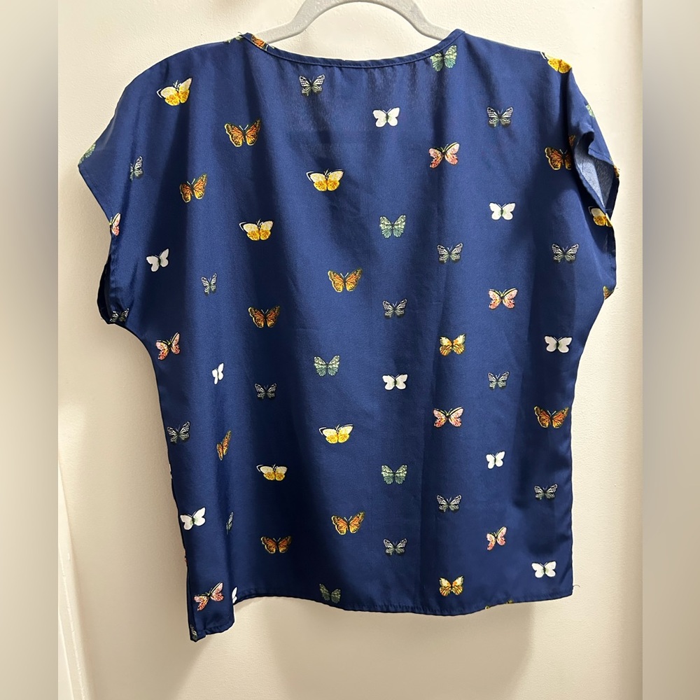 Butterfly top - Picture 3 of 3